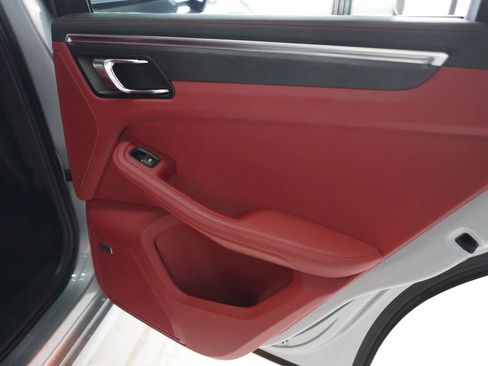 Used 2021 Porsche Macan GTS image 22