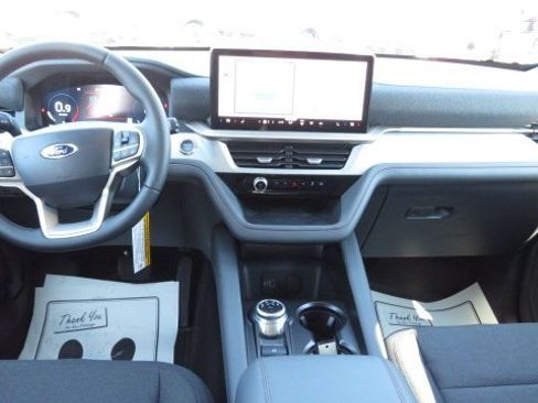 New 2026 Ford Explorer Active image 2