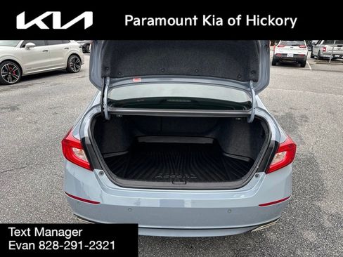 Used 2021 Honda Accord Touring image 10