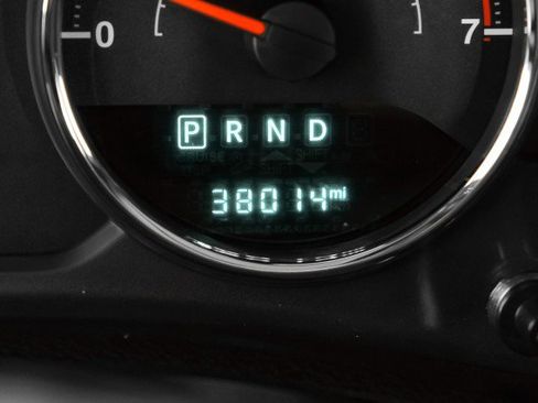 Used 2015 Jeep Wrangler Unlimited Sahara w/ Connectivity Group image 15