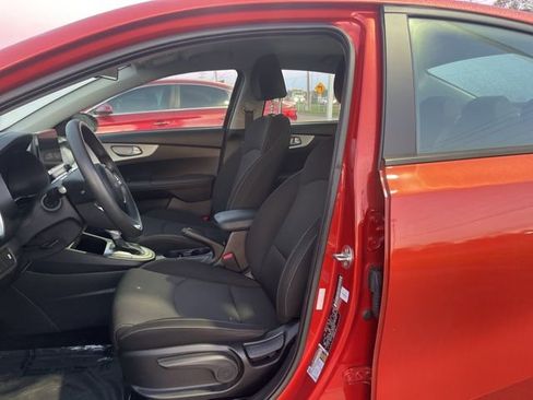 Used 2024 Kia Forte LXS image 8
