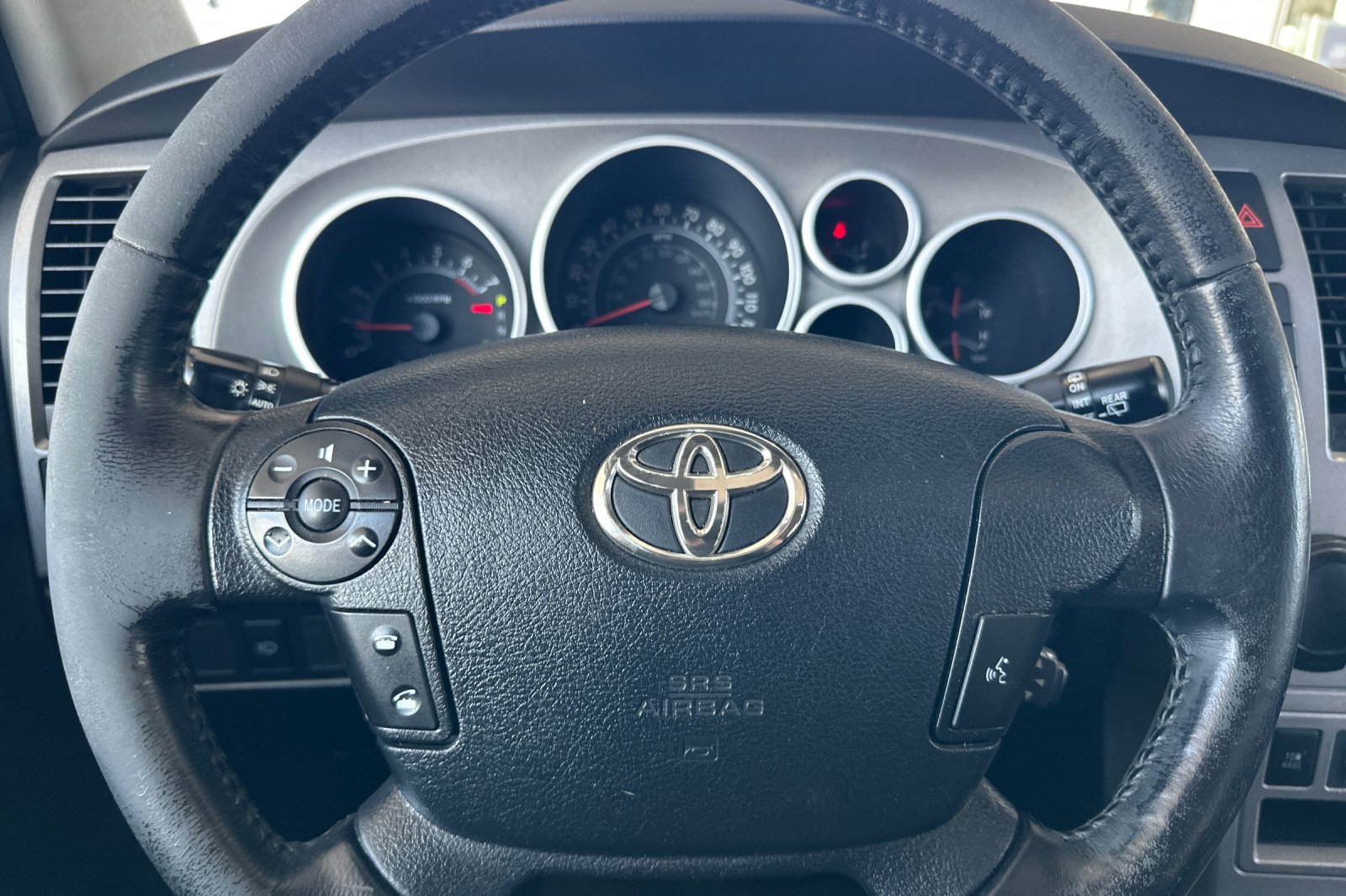 Used 2012 Toyota Sequoia SR5 w/ Sport Appearance Pkg RWD image 23