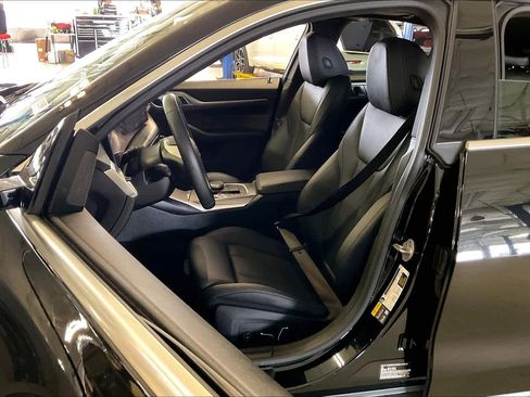 Certified 2025 BMW i4 eDrive40 w/ Premium Package image 8