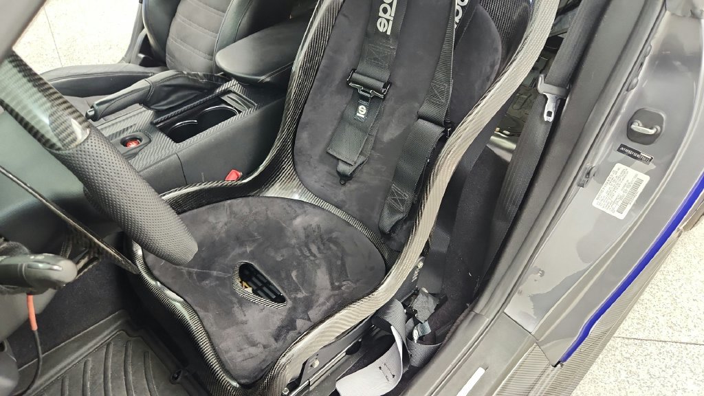Used 2014 Nissan GT-R Black Edition AWD/4WD image 41