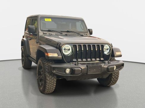 Used 2021 Jeep Wrangler Willys image 3