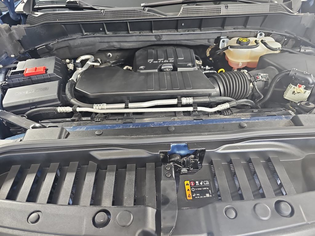Certified 2024 Chevrolet Silverado 1500 LT AWD/4WD image 35