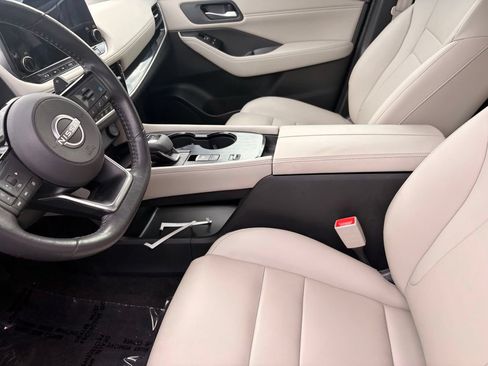 Certified 2023 Nissan Rogue SL w/ SL Premium Package FWD image 19