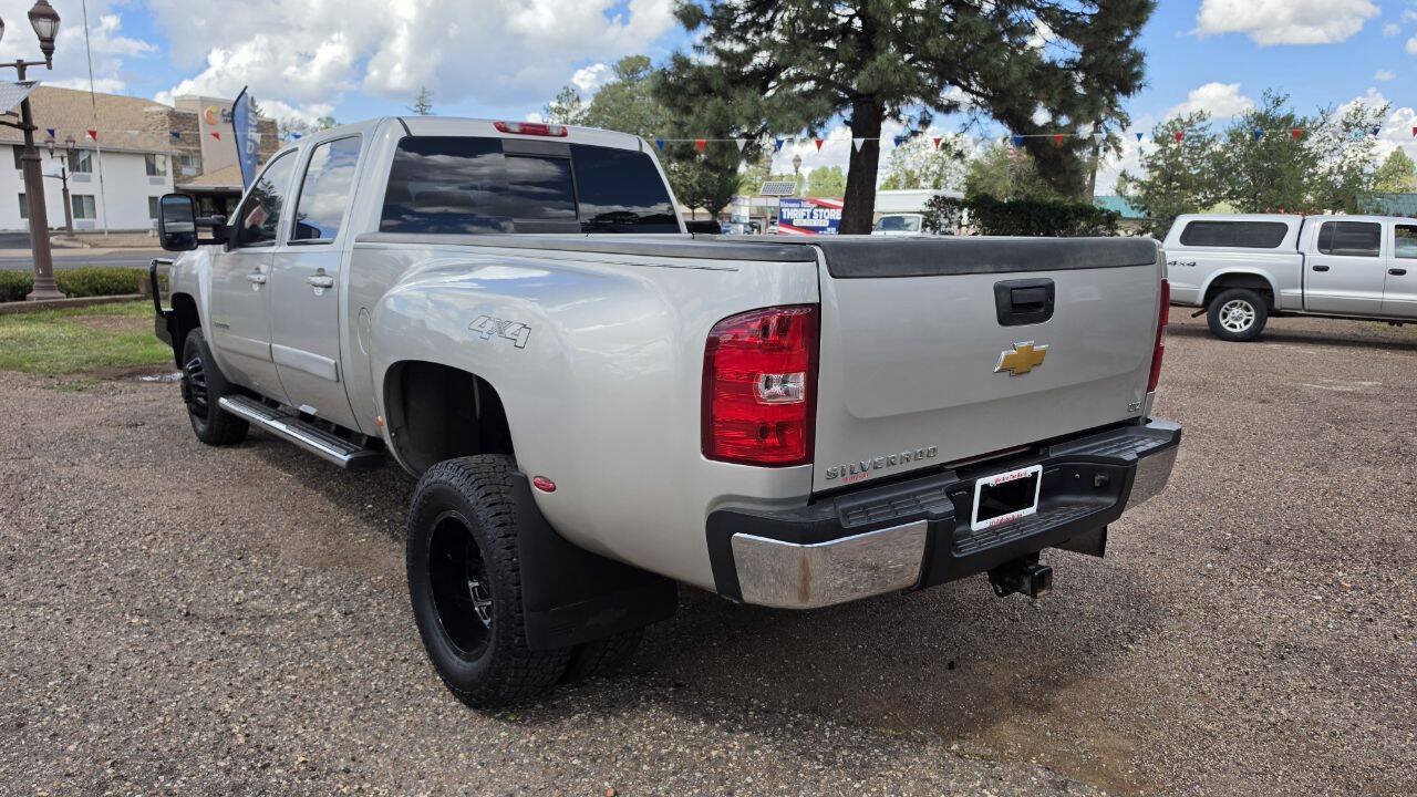 Used 2008 Chevrolet Silverado 3500 LTZ AWD/4WD image 4