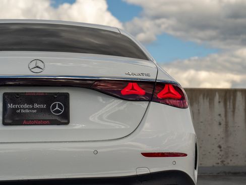 Certified 2025 Mercedes-Benz E 350 4MATIC Sedan image 14