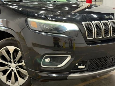 Used 2019 Jeep Cherokee Overland w/ Technology Group image 41
