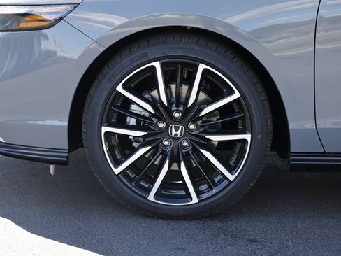 New 2025 Honda Accord Touring image 5