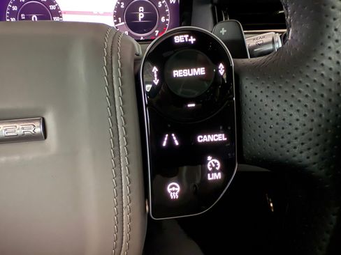Used 2020 Land Rover Range Rover Evoque First Edition AWD/4WD image 31