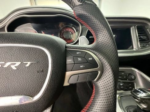 Used 2018 Dodge Challenger SRT Hellcat RWD image 17