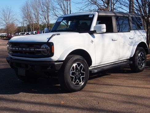Certified 2022 Ford Bronco Outer Banks image 3