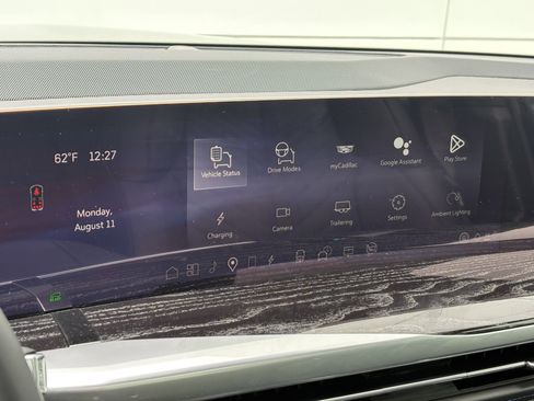 New 2026 Cadillac Escalade IQL Luxury AWD/4WD image 24