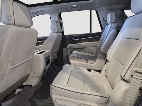Used 2022 GMC Yukon Denali image 9