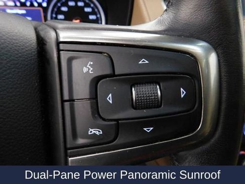 Used 2021 Chevrolet Suburban Premier w/ Premium Package image 32