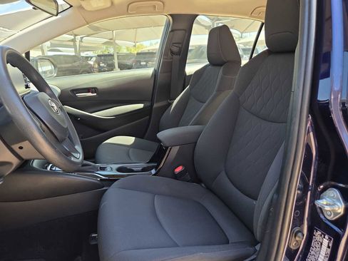 Used 2021 Toyota Corolla LE FWD image 15