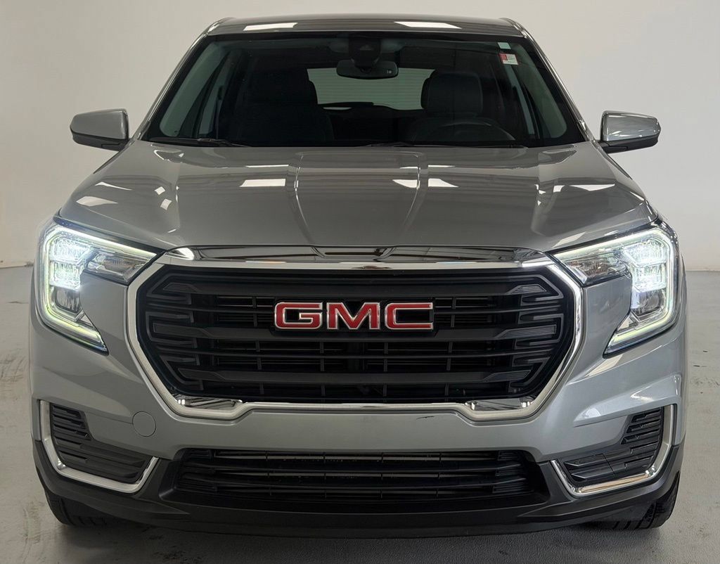 Used 2024 GMC Terrain SLE FWD image 7