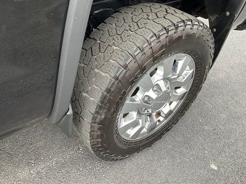 Used 2016 GMC Sierra 2500 Denali w/ Duramax Plus Package AWD/4WD image 40