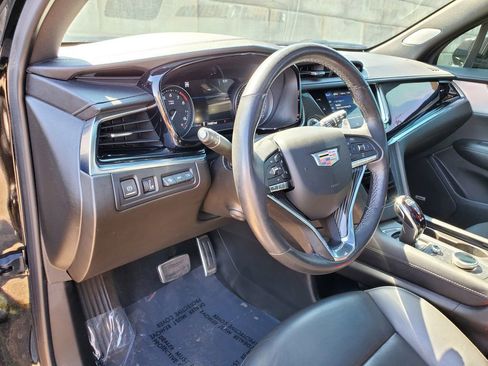 Used 2022 Cadillac XT6 Sport w/ Technology Package image 22