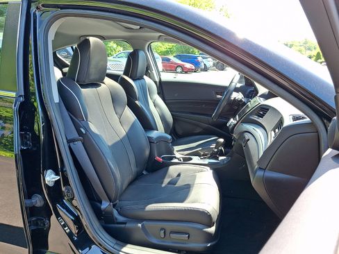 Used 2022 Acura ILX w/ Premium Package FWD image 3