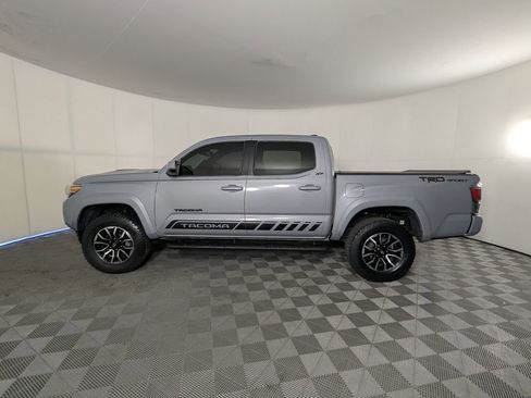 Used 2021 Toyota Tacoma TRD Sport image 8