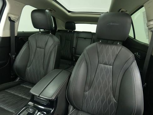 Used 2022 Buick Envision Avenir w/ Technology Package II FWD image 15