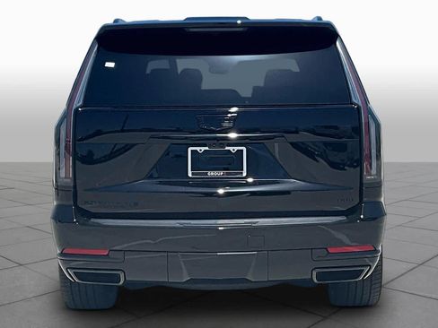 Used 2025 Cadillac Escalade Sport w/ Touring Package AWD/4WD image 4