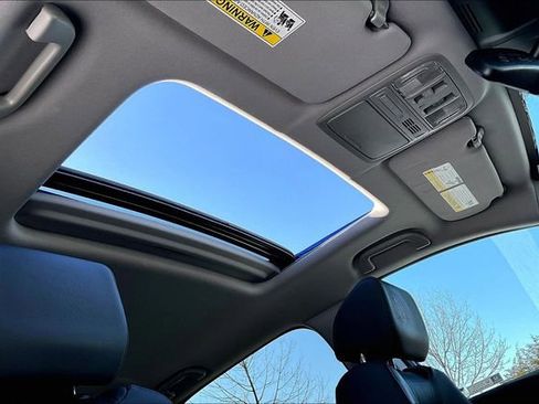 Used 2021 Honda CR-V Touring image 30