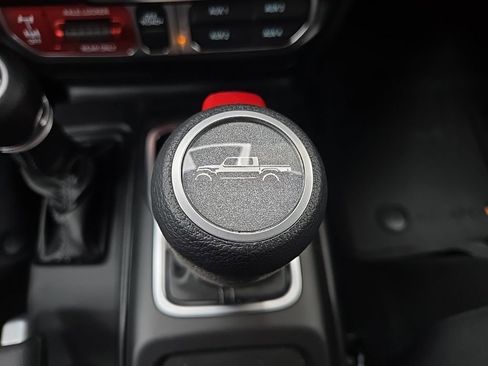 New 2026 Jeep Gladiator Mojave image 70