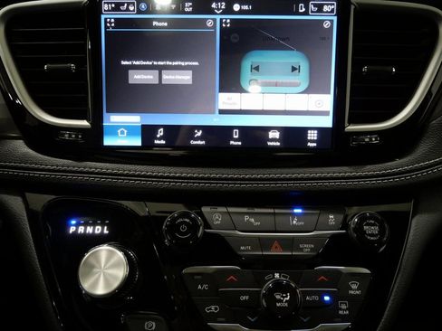 New 2026 Chrysler Pacifica Select AWD/4WD image 20