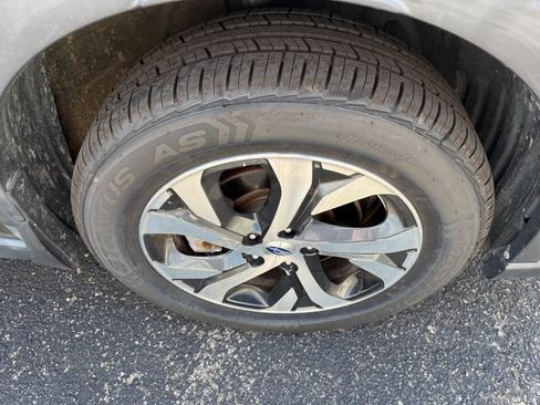 Used 2021 Subaru Outback Touring XT AWD/4WD image 6