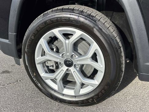 New 2025 Jeep Compass Sport image 12