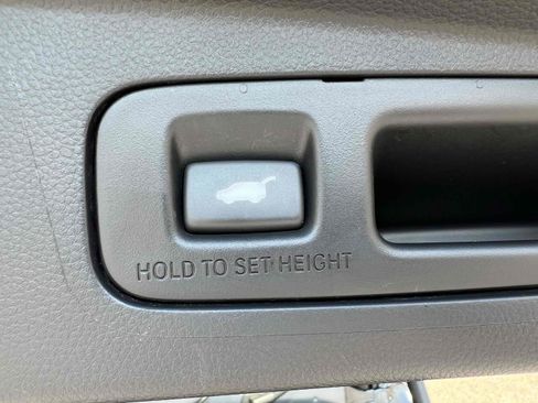 Used 2024 Honda CR-V EX-L image 12