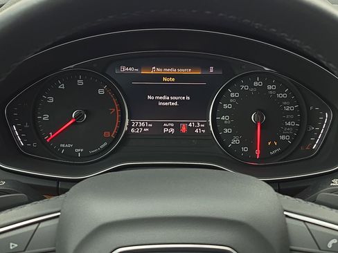 Used 2022 Audi Q5 2.0T Premium w/ Convenience Package image 19