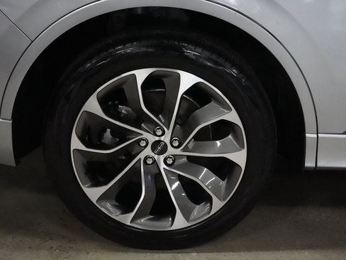 Used 2023 Lincoln Aviator Grand Touring AWD/4WD image 39