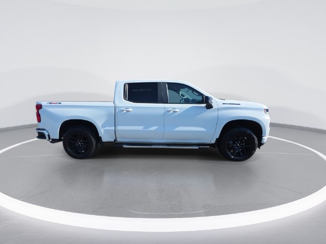 Used 2022 Chevrolet Silverado 1500 RST w/ LPO, Blackout Package AWD/4WD image 9