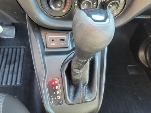 Used 2019 RAM ProMaster City Tradesman SLT image 23