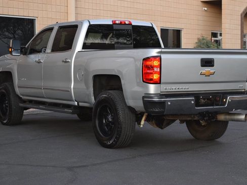 Used 2019 Chevrolet Silverado 2500 LTZ w/ Duramax Plus Package image 4