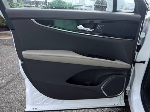 Certified 2023 Lincoln Nautilus AWD w/ Premium Package image 13