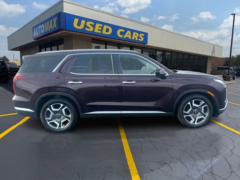 Used 2024 Hyundai Palisade Limited AWD/4WD image 2