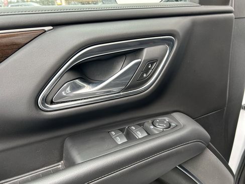 Used 2024 GMC Yukon SLE image 20