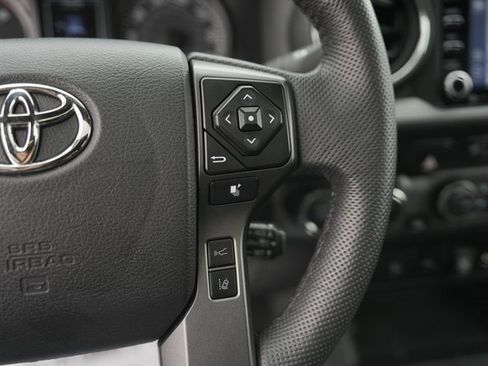 Used 2021 Toyota Tacoma TRD Off-Road image 24