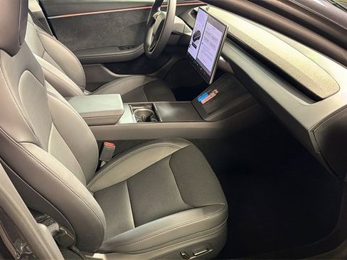Used 2025 Tesla Model 3 Long Range image 13