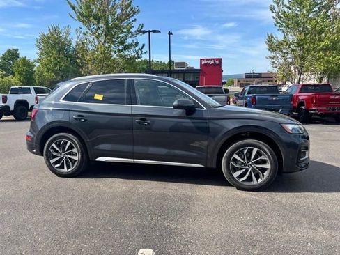 Used 2021 Audi Q5 2.0T Premium Plus w/ Premium Plus Package AWD/4WD image 5