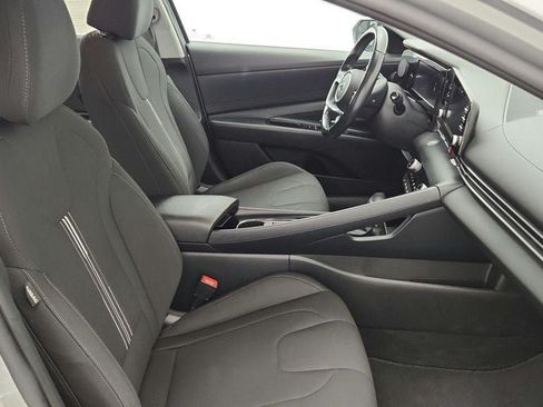Used 2021 Hyundai Elantra SEL w/ Convenience + Premium Package FWD image 23