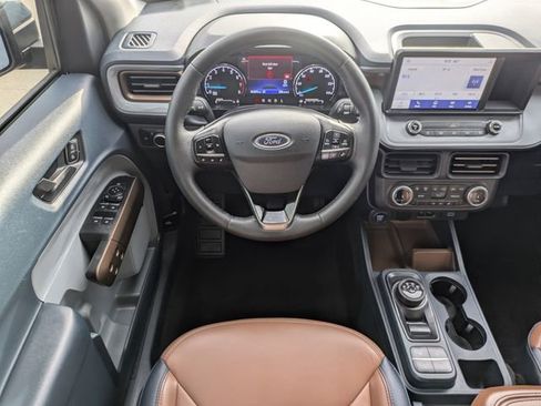 Used 2023 Ford Maverick Lariat w/ Lariat Luxury Package image 12