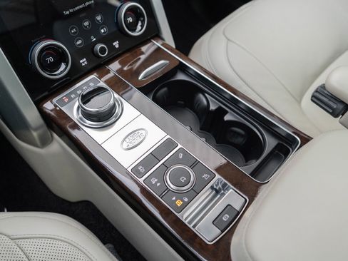 Used 2020 Land Rover Range Rover HSE image 23