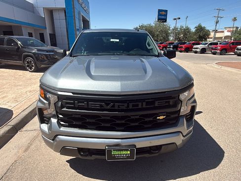 Used 2025 Chevrolet Silverado 1500 Custom RWD image 2